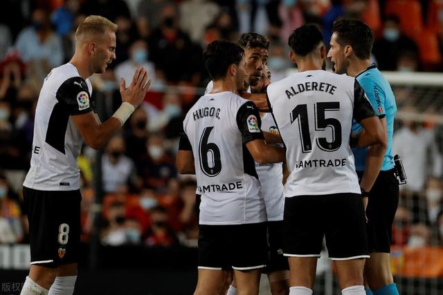 欧冠-迪马尔科造乌龙 国米1-0四连胜登顶