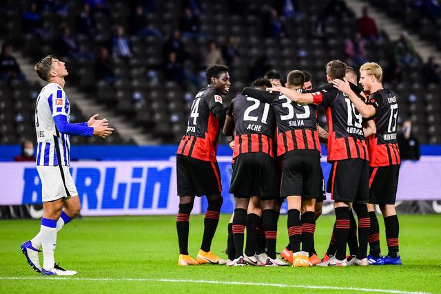 米德尔顿接受左右脚踝手术 季后赛带伤出战